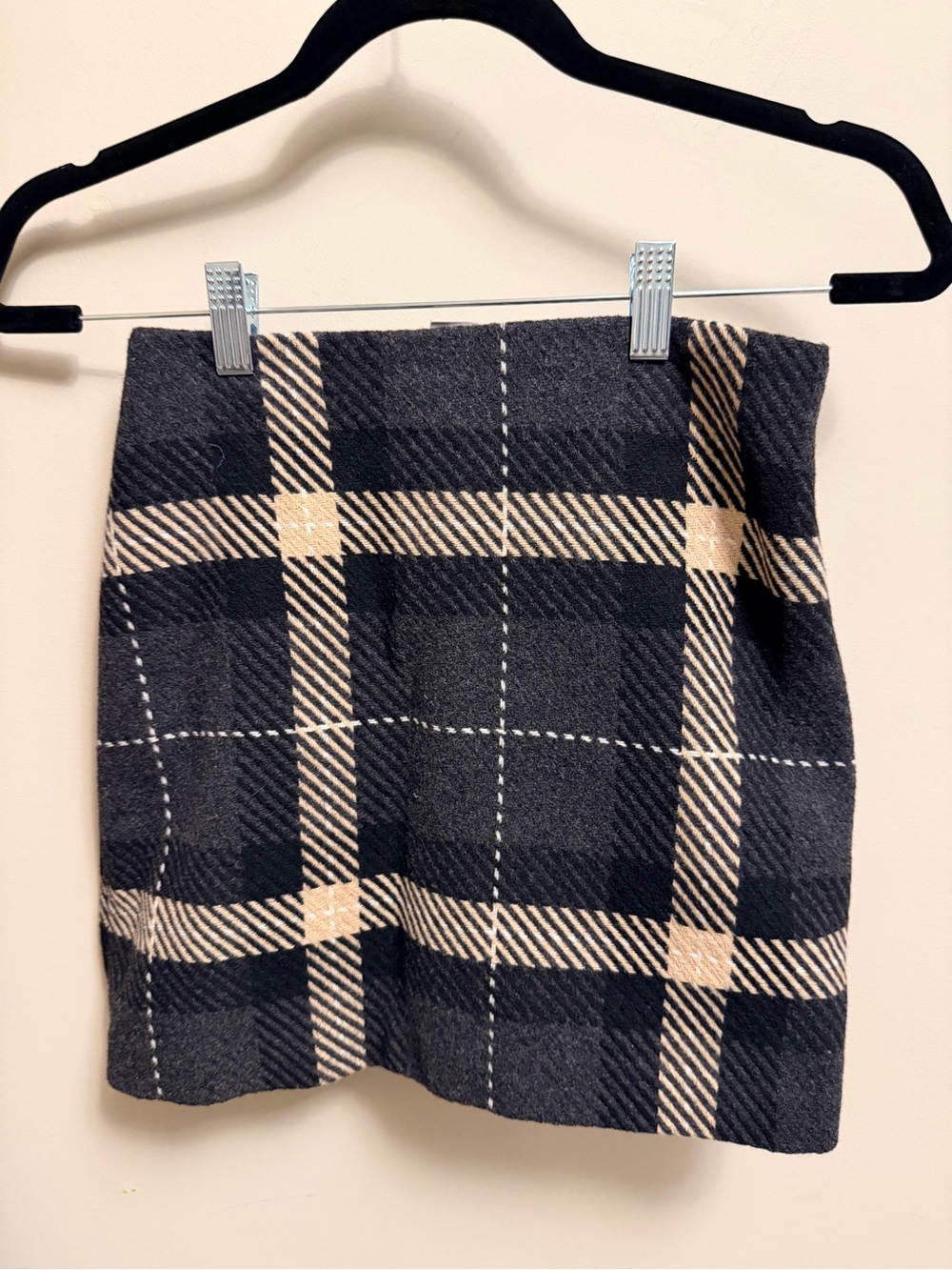 H&M Black and Cream Plaid Mini Skirt